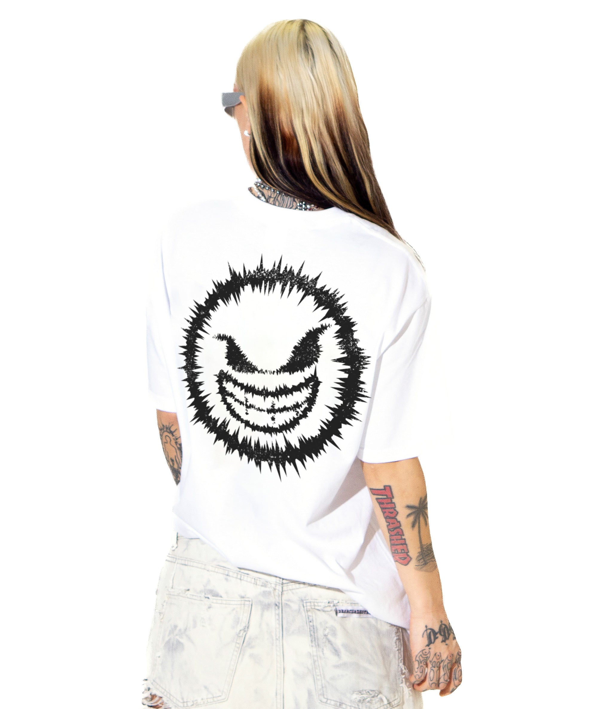 Bollmann_distorted_t-shirt_R+