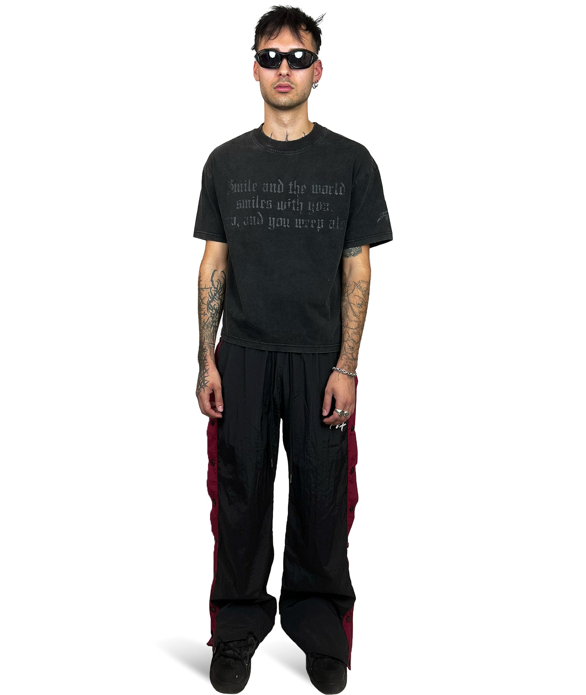 world smile t-shirt black stone washed