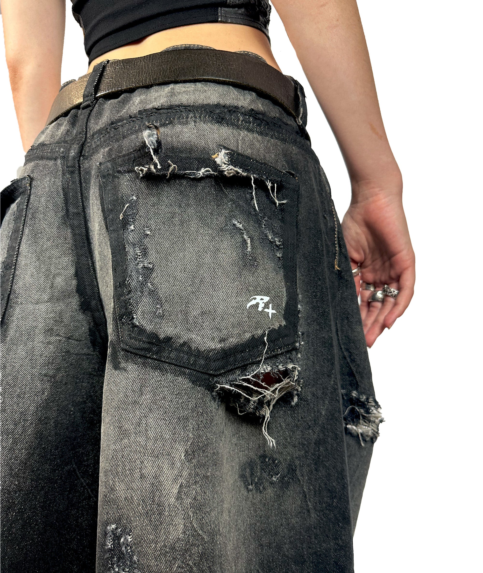 BLACK OVERSIZED DENIM SHORTS R+ BERLIN